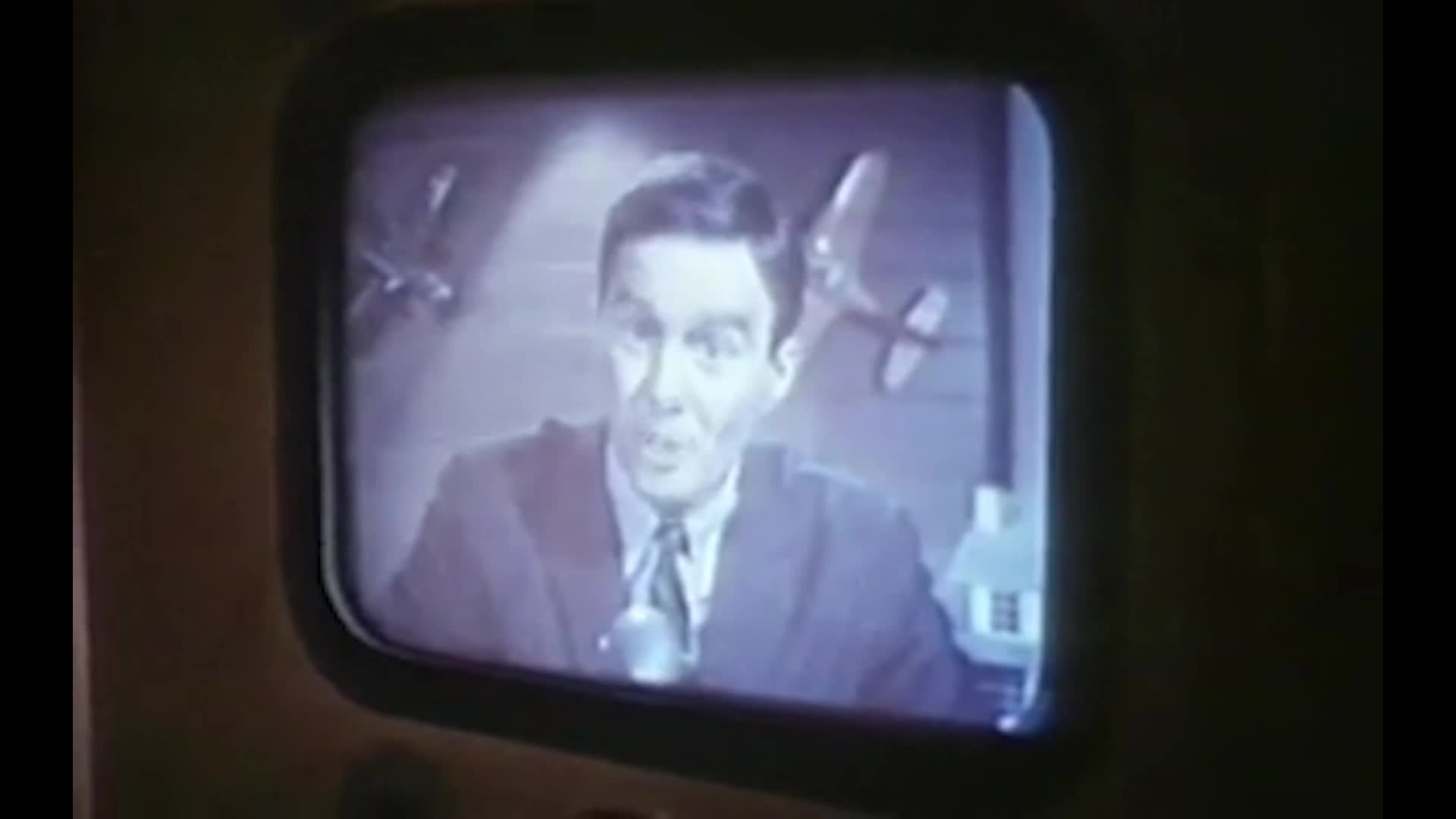 CAM Cinema - "Santa Claus Conquers The Martians" (1964)