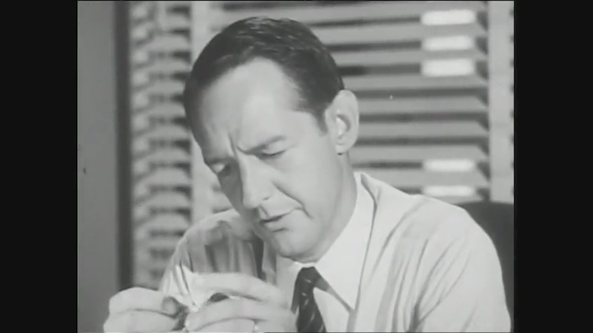 Thumbnail image for Public Domain TV - Philip Marlowe - "The Ugly Duckling"