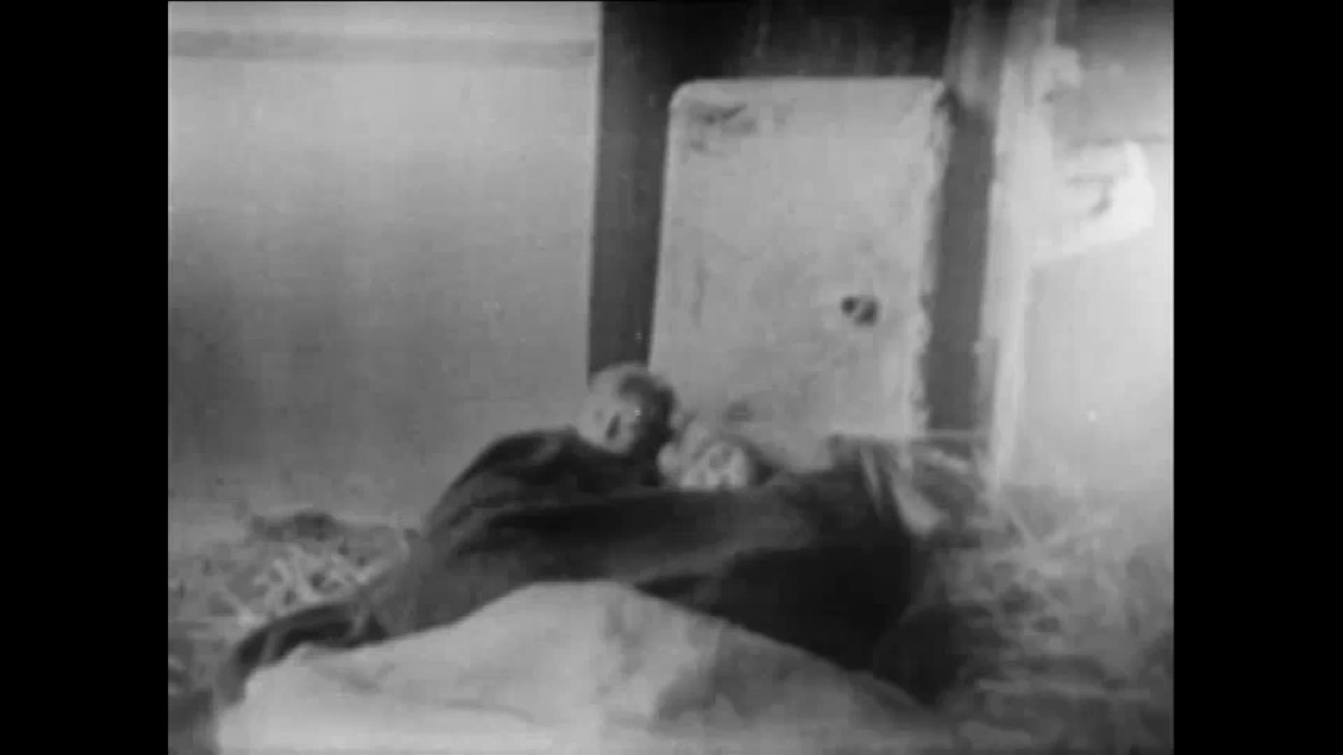 Thumbnail image for Public Domain TV - Tales Of Tomorrow - "Blunder"