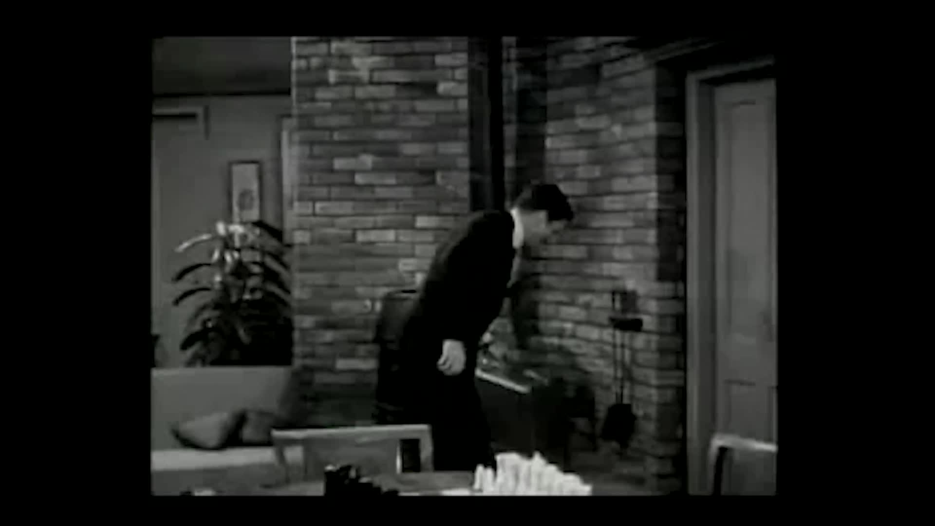Thumbnail image for Public Domain TV - The Dick Van Dyke Show - "A Man's Teeth Are Not His Own"